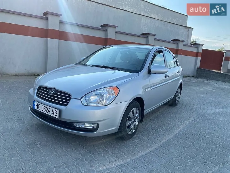 Hyundai Accent