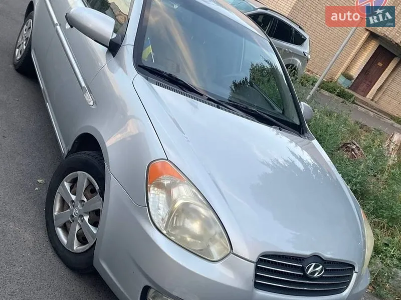 Hyundai Accent