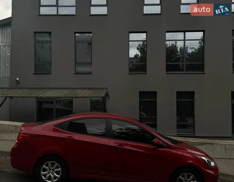 Hyundai Accent