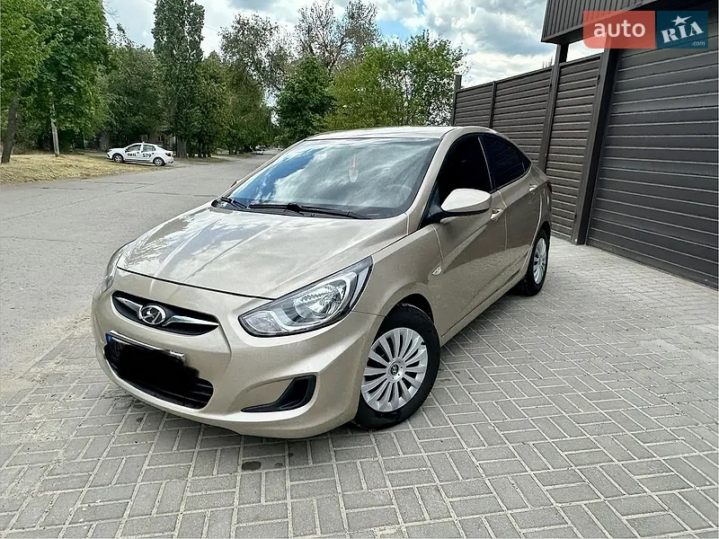Hyundai Accent