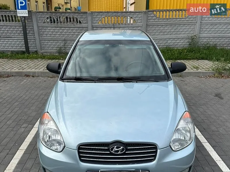 Hyundai Accent
