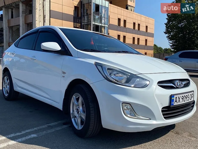 Hyundai Accent