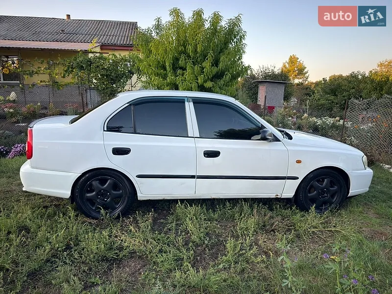 Hyundai Accent
