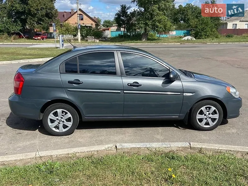 Hyundai Accent