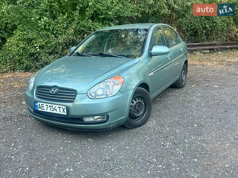 Hyundai Accent