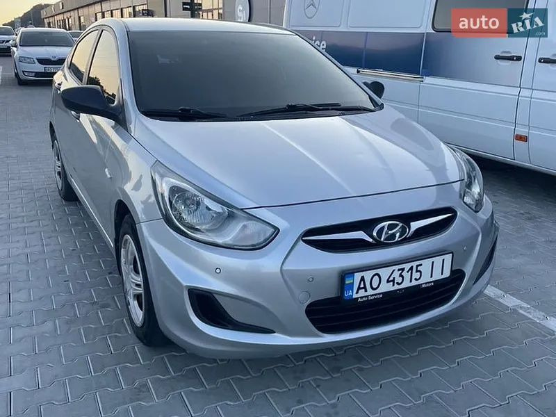 Hyundai Accent