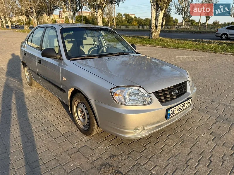 Hyundai Accent