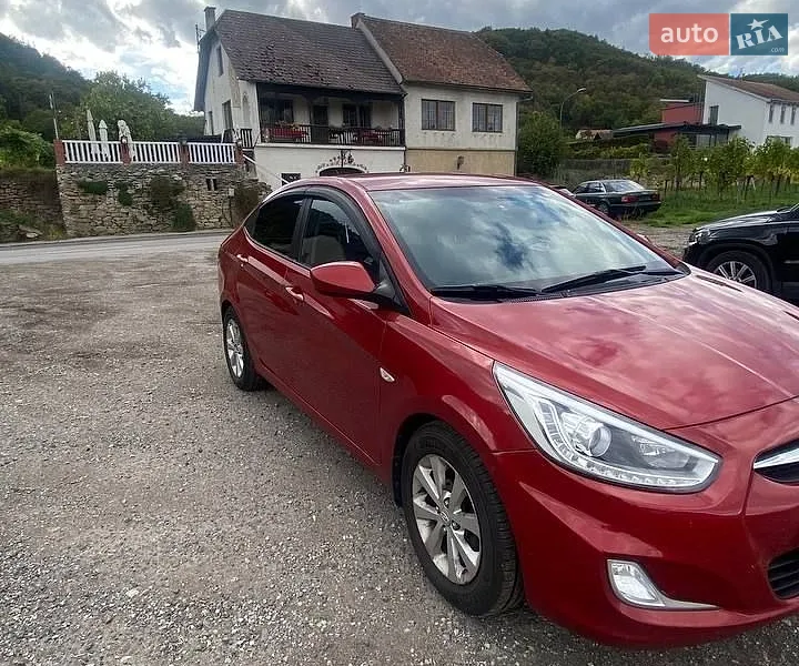 Hyundai Accent