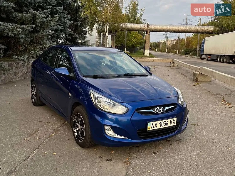 Hyundai Accent 2012