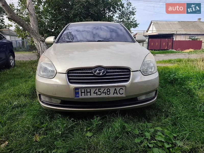 Hyundai Accent