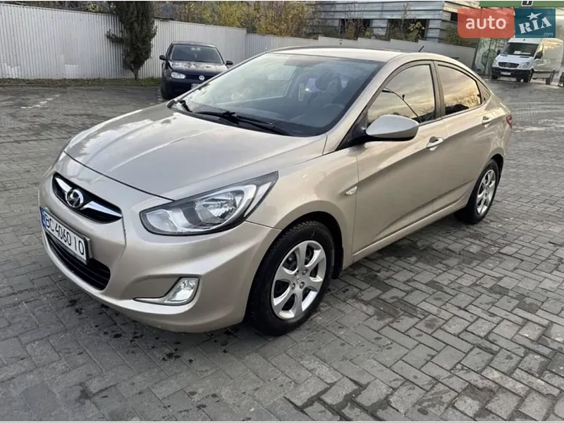 Hyundai Accent