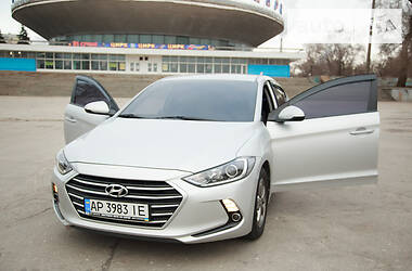Седан Hyundai Avante 2016 в Запорожье