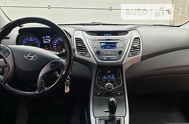 Седан Hyundai Avante 2014 в Киеве