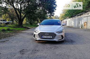 Седан Hyundai Avante 2016 в Дніпрі