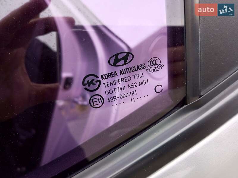 Седан Hyundai Avante 2011 в Києві