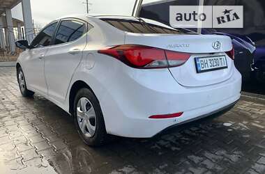 Седан Hyundai Avante 2014 в Одессе
