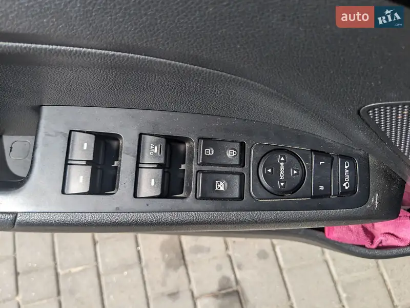 Hyundai Avante 2016 VIN KMHD841UGGU158223 фото оголошення 11 з 45