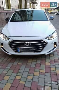 Седан Hyundai Avante 2015 в 