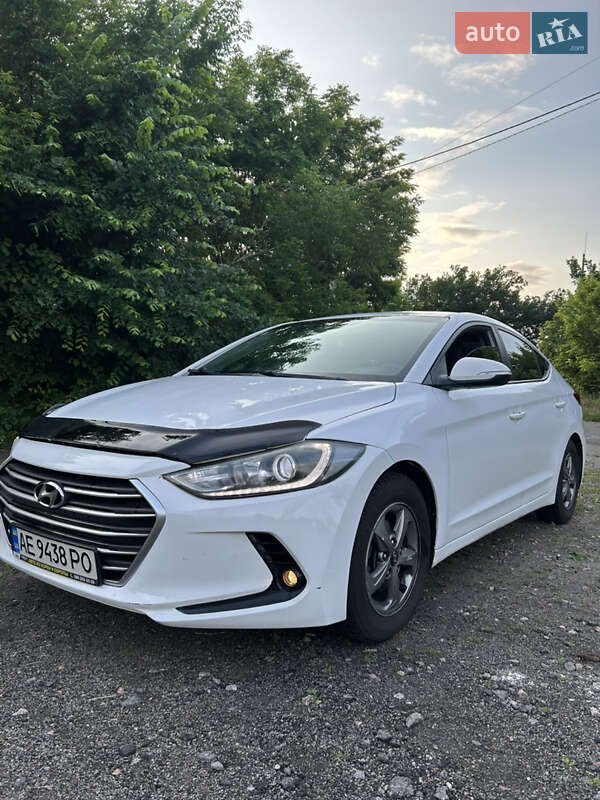 Седан Hyundai Avante 2017 в 