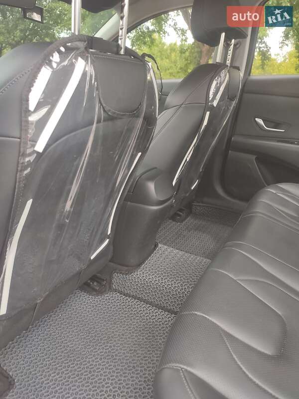 Седан Hyundai Avante 2021 в Овруче