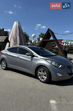 Седан Hyundai Avante 2012 в Киеве