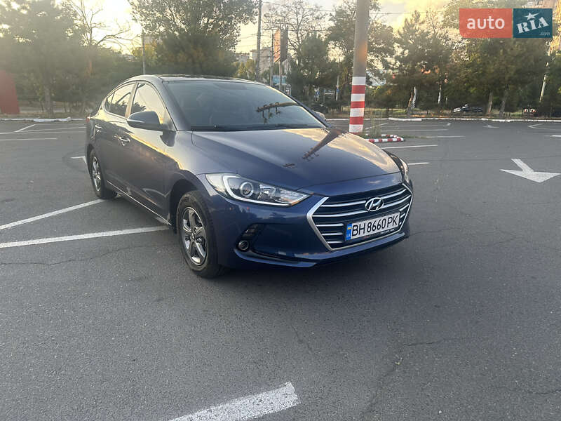 Hyundai Avante 2016