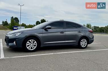 Седан Hyundai Avante 2019 в Києві