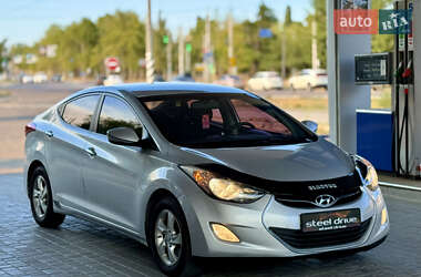 Седан Hyundai Avante 2012 в Миколаєві