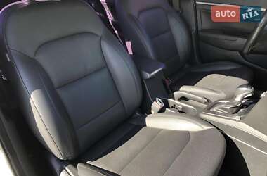 Седан Hyundai Avante 2017 в 