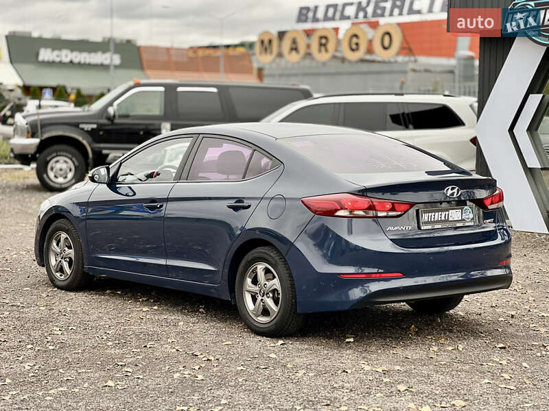 Седан Hyundai Avante 2015 в Києві