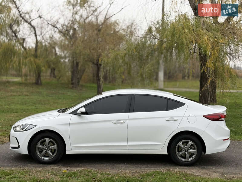 Седан Hyundai Avante 2016 в Николаеве фото 8 Седан Hyundai Avante 2016 в Николаеве