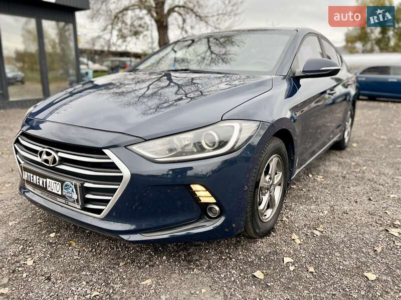 Седан Hyundai Avante 2015 в Каменке фото Седан Hyundai Avante 2015 в Каменке