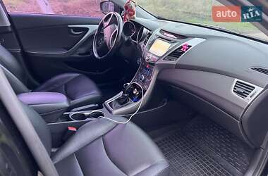 Седан Hyundai Avante 2013 в Одесі