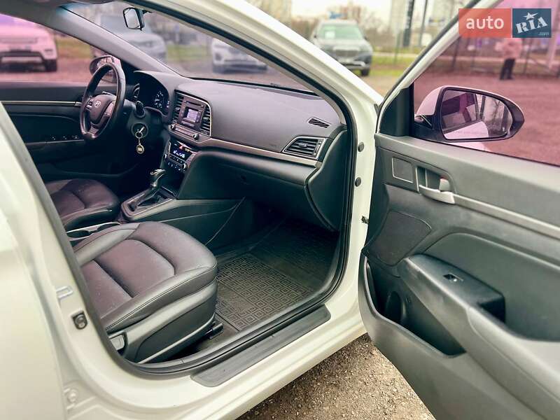 Седан Hyundai Avante 2015 в Києві фото 16 Седан Hyundai Avante 2015 в Києві