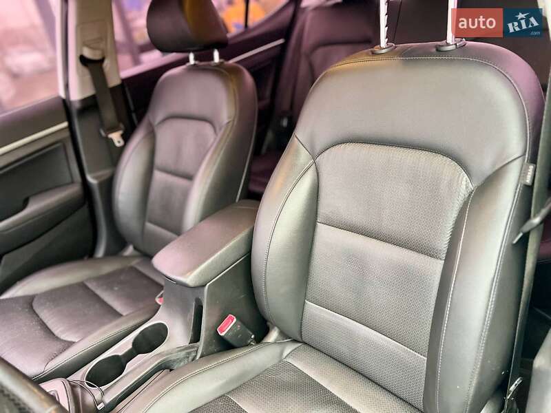 Седан Hyundai Avante 2015 в Києві фото 25 Седан Hyundai Avante 2015 в Києві