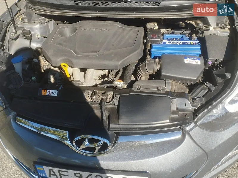 Hyundai Avante 2015