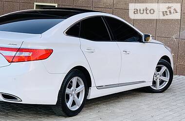 Седан Hyundai Azera 2014 в Одессе