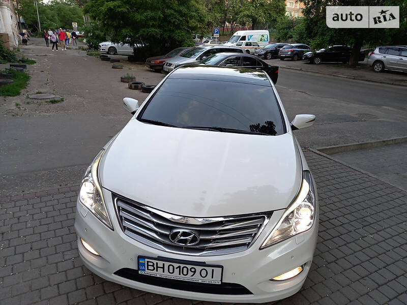 Седан Hyundai Azera 2013 в Одессе