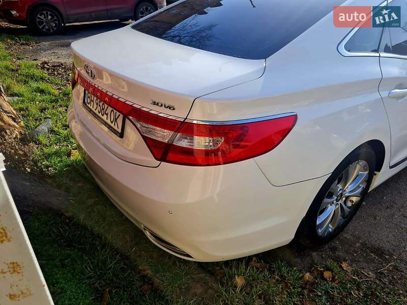Седан Hyundai Azera 2012 в Одесі