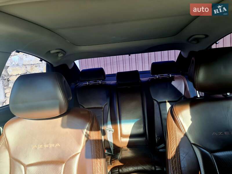 Седан Hyundai Azera 2012 в Одесі