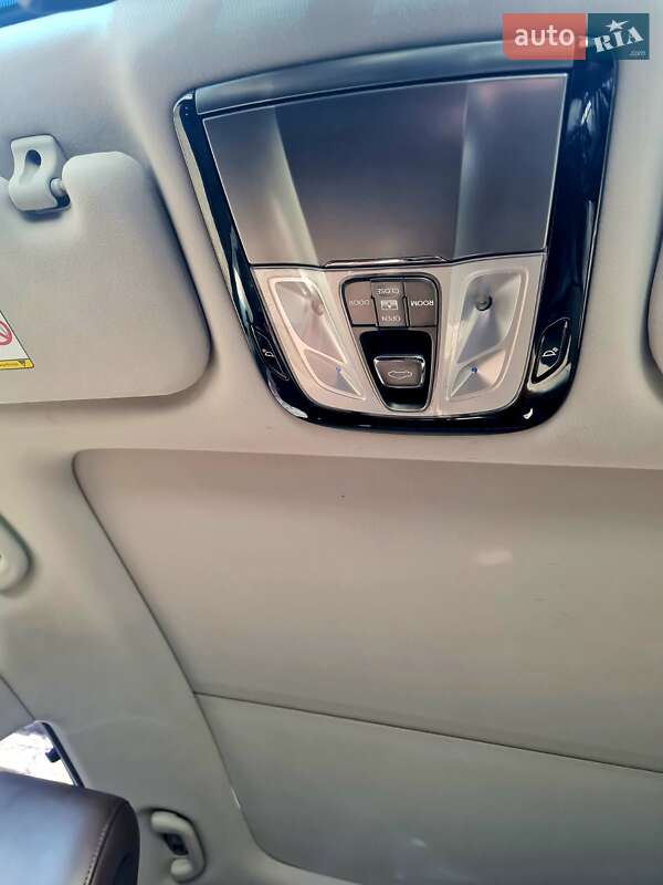 Седан Hyundai Azera 2012 в Одесі