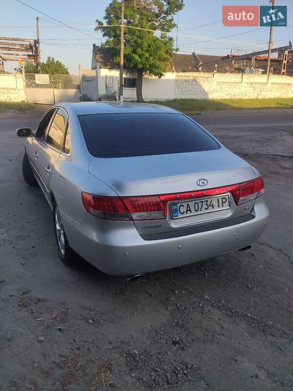 Седан Hyundai Azera 2007 в Первомайске