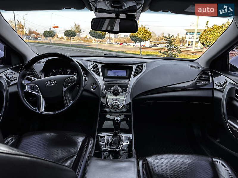 Седан Hyundai Azera 2011 в Кривом Роге