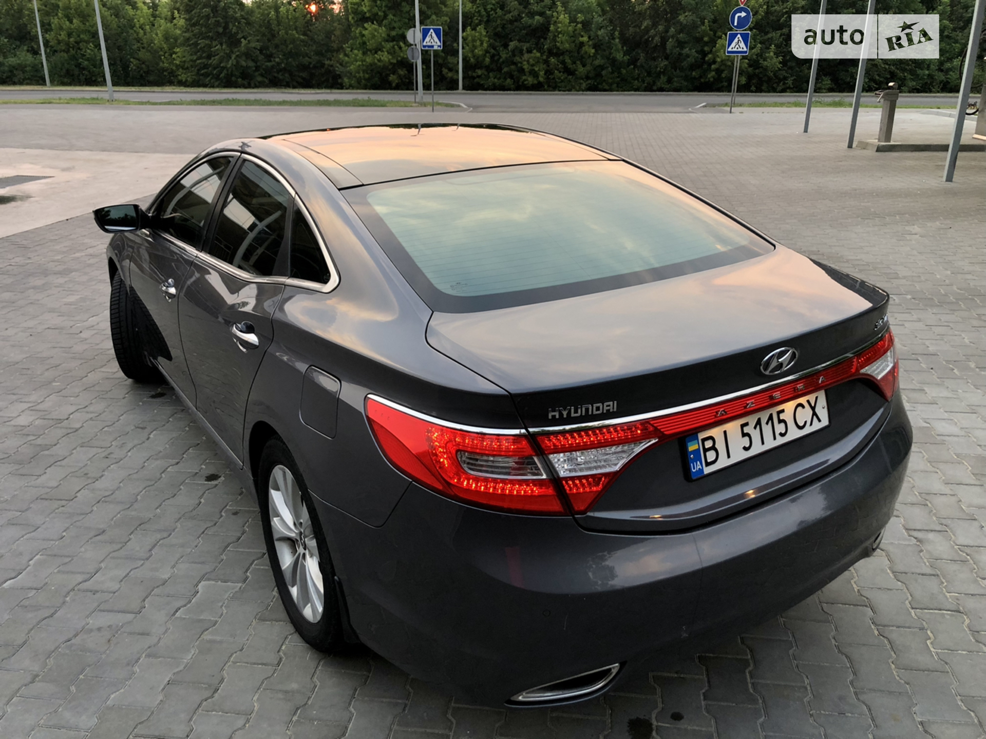 2011 Hyundai Azera - мініатюра 11