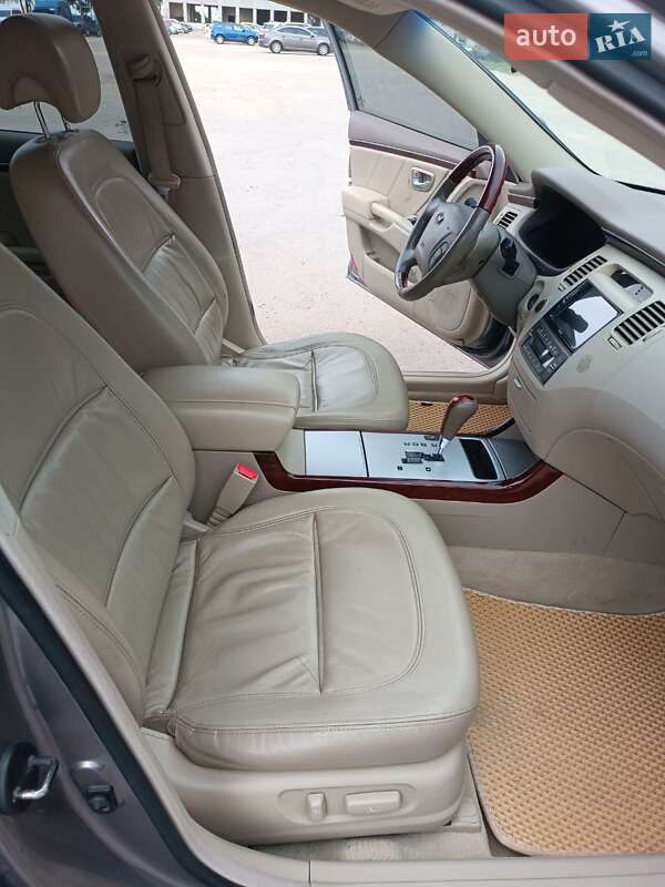 Седан Hyundai Azera 2007 в Тернополе