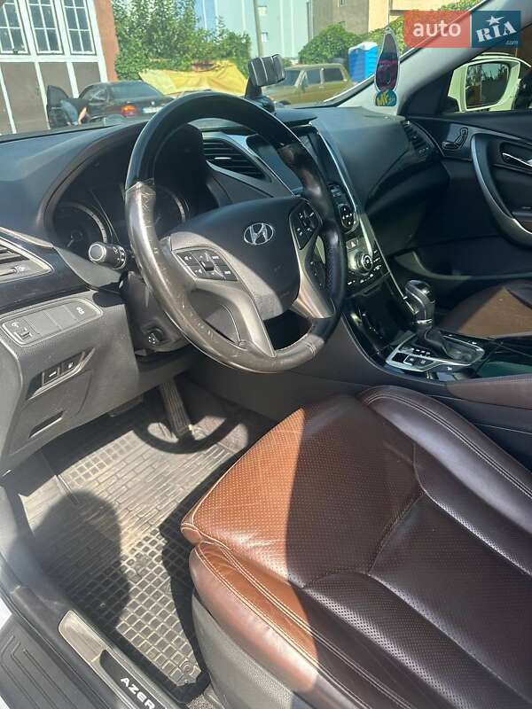 Седан Hyundai Azera 2012 в Києві