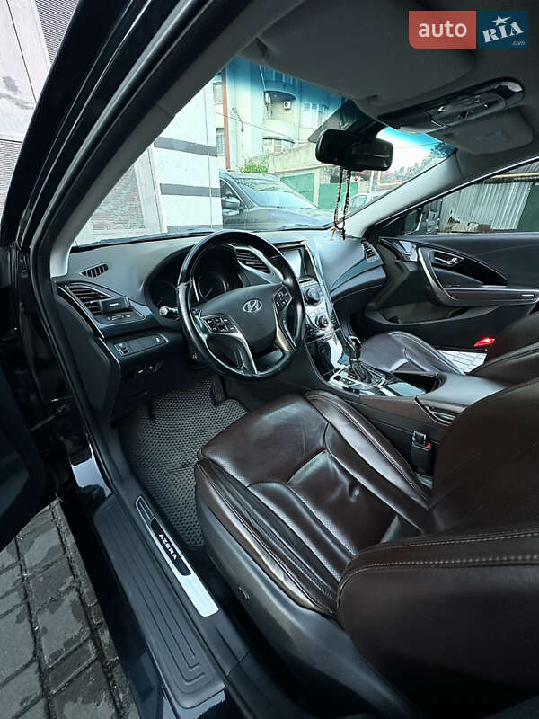 Седан Hyundai Azera 2012 в Одесі