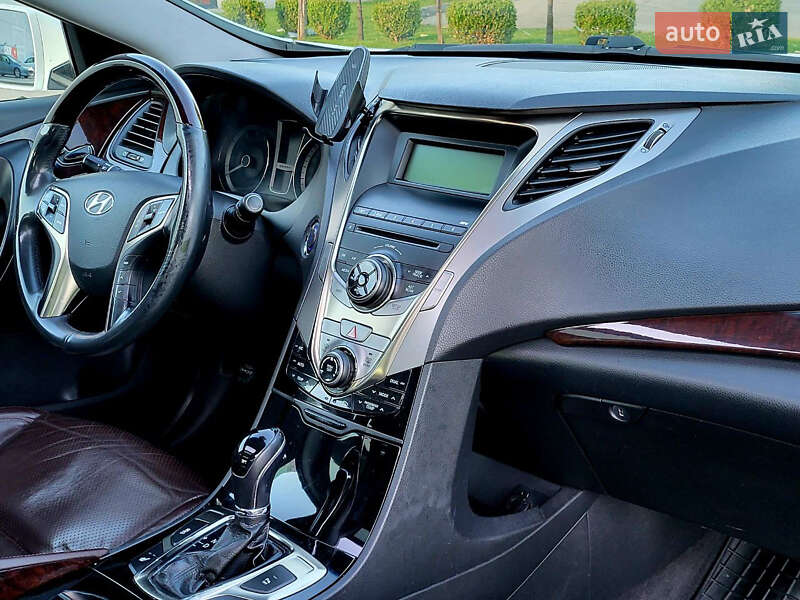 Седан Hyundai Azera 2011 в Одесі
