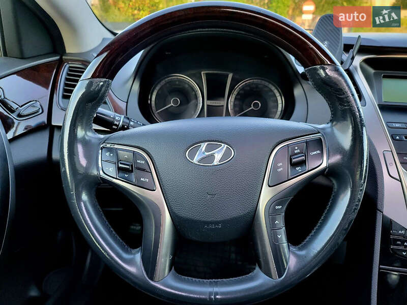 Седан Hyundai Azera 2011 в Одесі