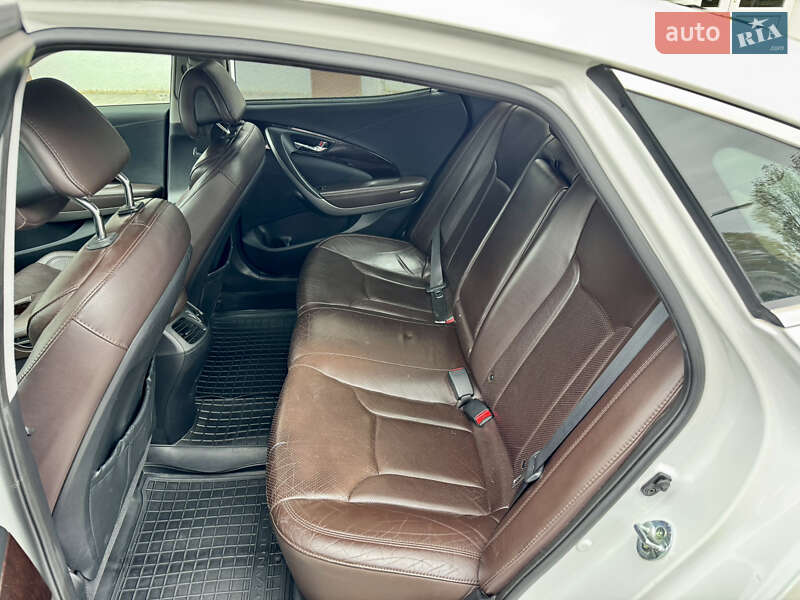 Седан Hyundai Azera 2014 в Києві